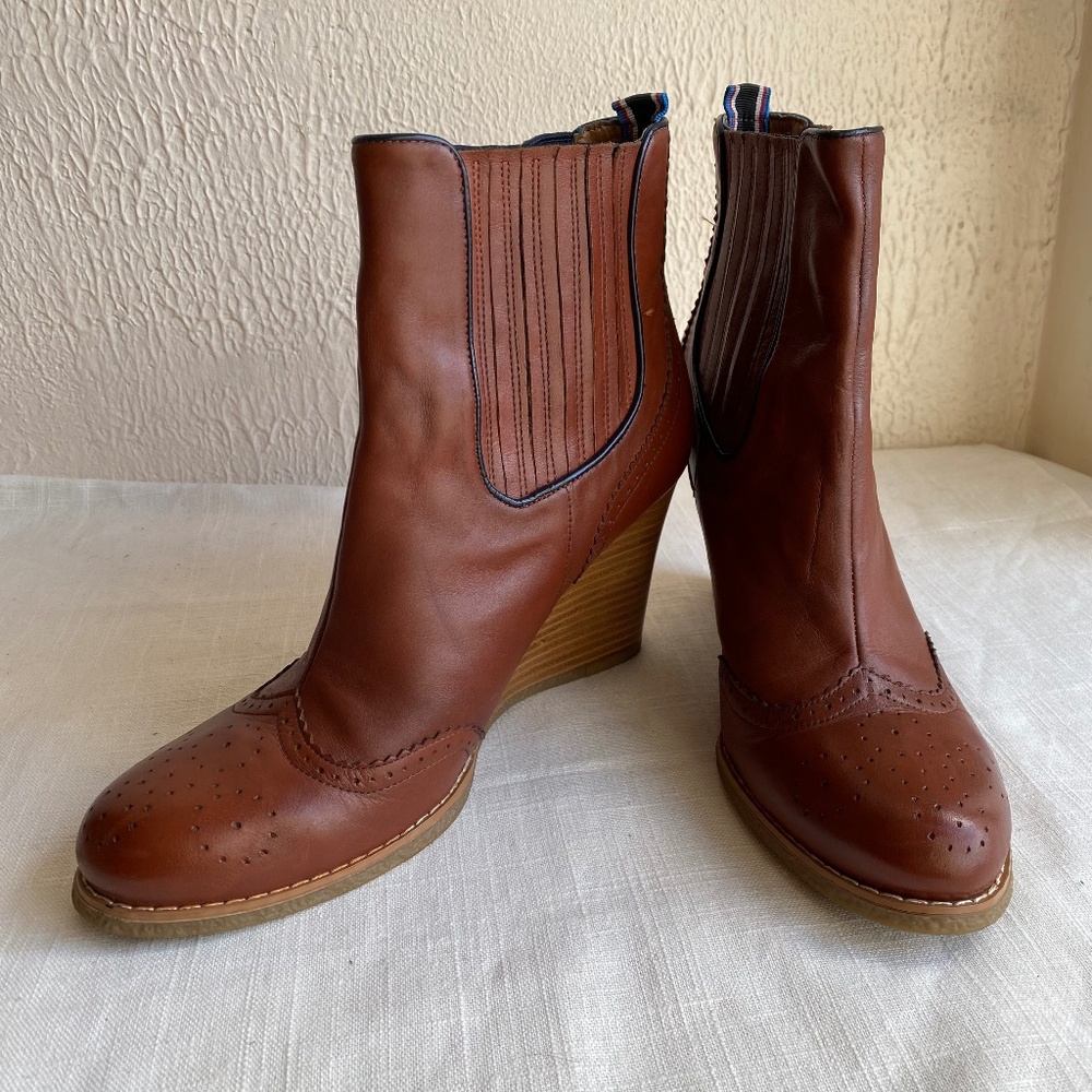 Tommy Hilfiger cognac wedge booties with perforated brogue details Size 9.5